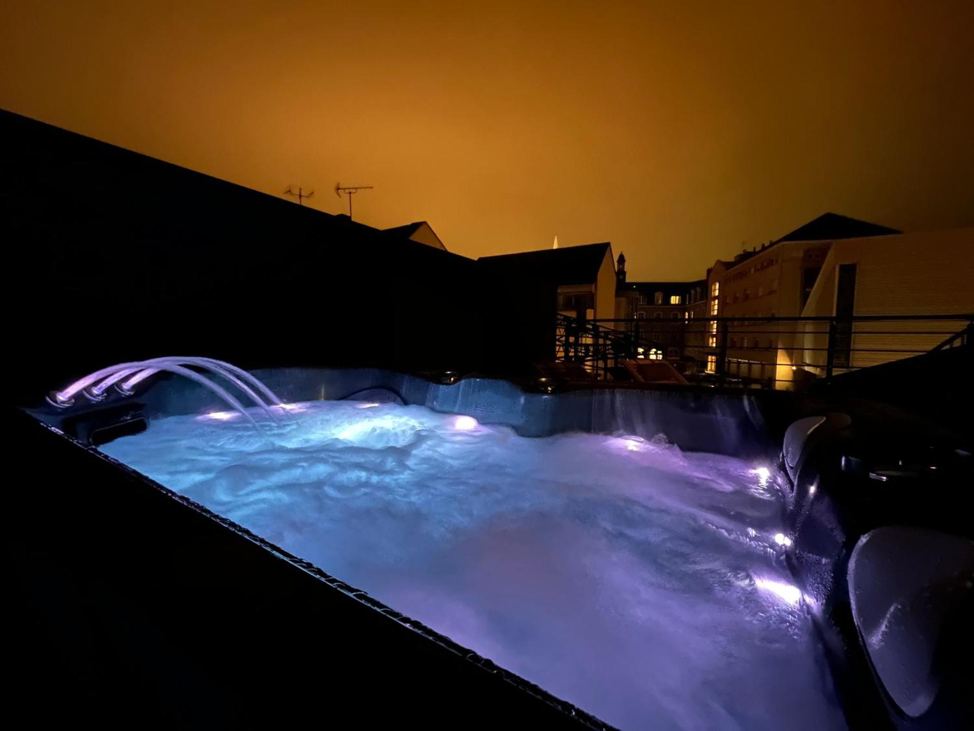 Love In The Sky - Jacuzzi - Vieux Mans - 2 Pers Apartment Le Mans Exterior photo